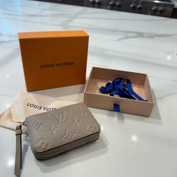 Louis Vuitton Monogram Empreinte Leather Zippy Coin Purse - Tourterelle - Picture 3 of 14